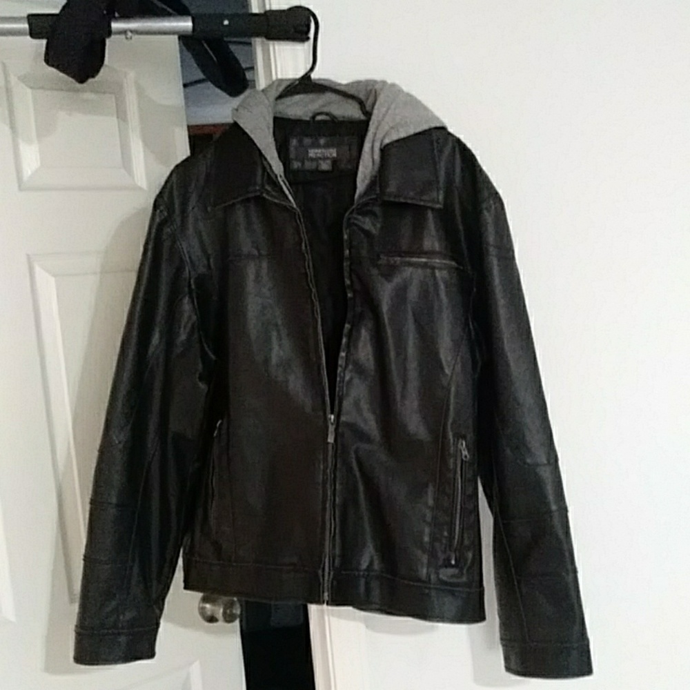 Black Kenneth Cole Reaction leather jacket with ho